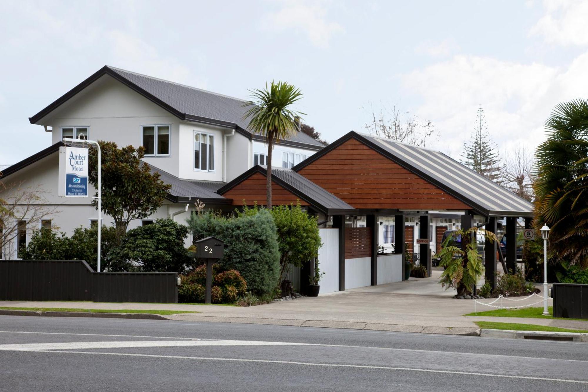 Amber Court Motel 와카타네 외부 사진